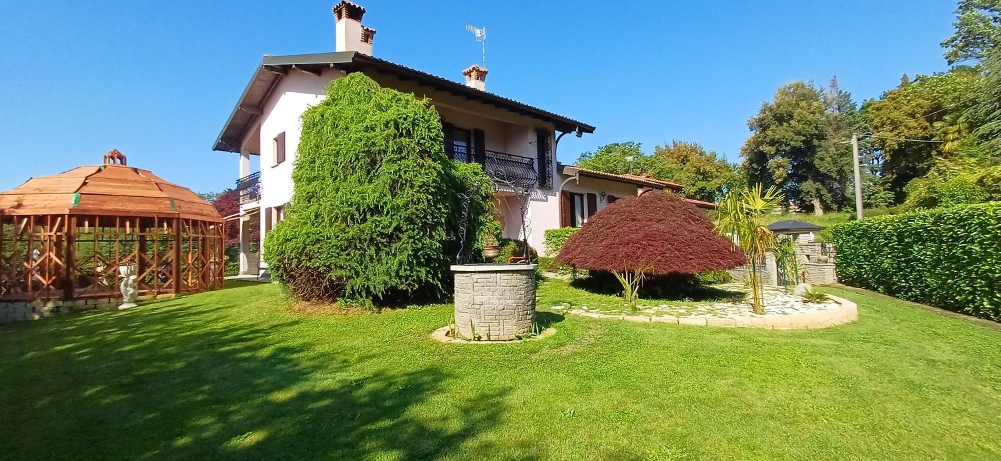 Villa Azalea San Fermo della Battaglia Bagian luar foto